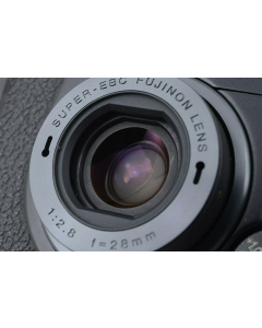 Klasse W Camera in black