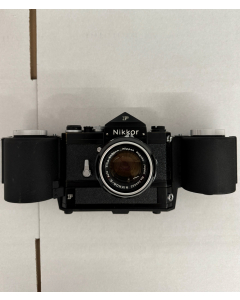 Nikon F black „Nikkor“ w. 250 Back 