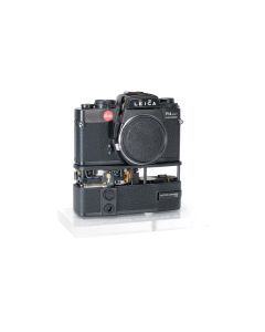 Leica R4 MOT Electronic mit Winder - Schnittmodell / Leica R4 MOT Electronic with Winder - Cutaway Model